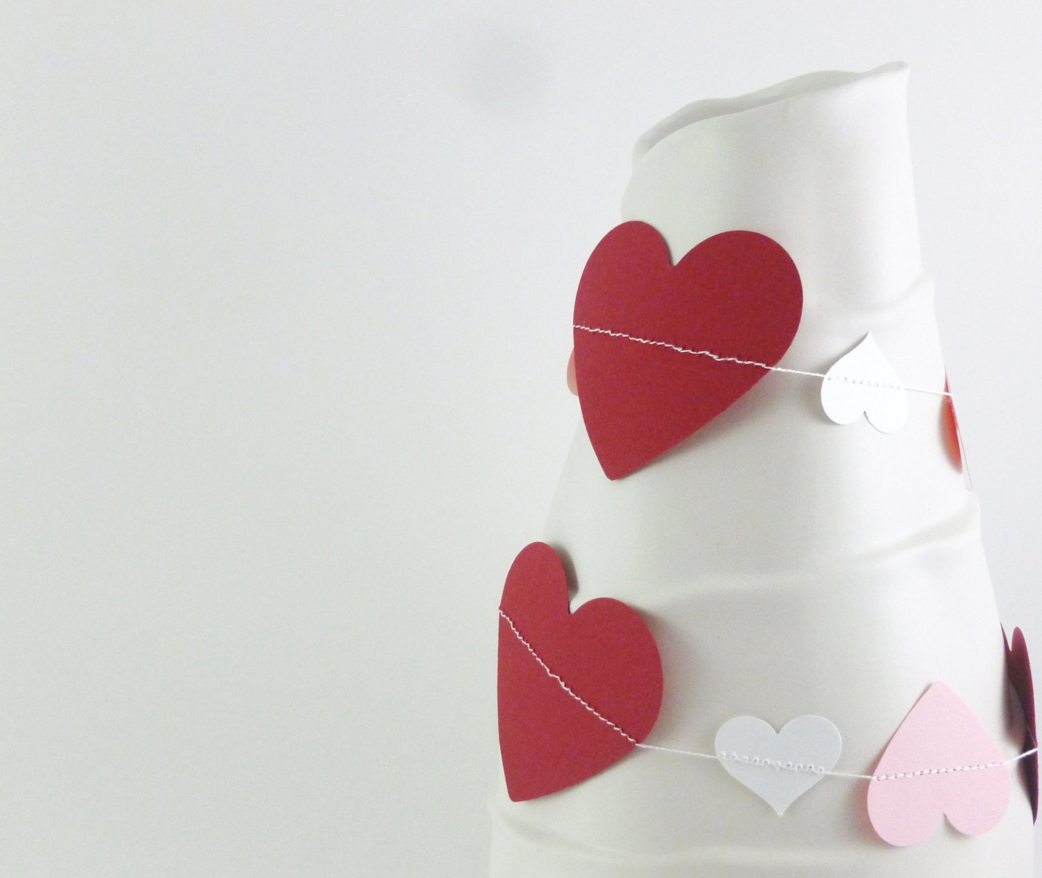 20% Sale- 6 Feet of Paper Heart Garland- Red, White, and Pink- Valentines Day- Holiday or Wedding Decor
