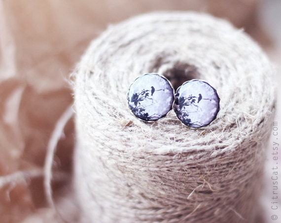 Gray bird earring studs - bird earring - nature jewelry