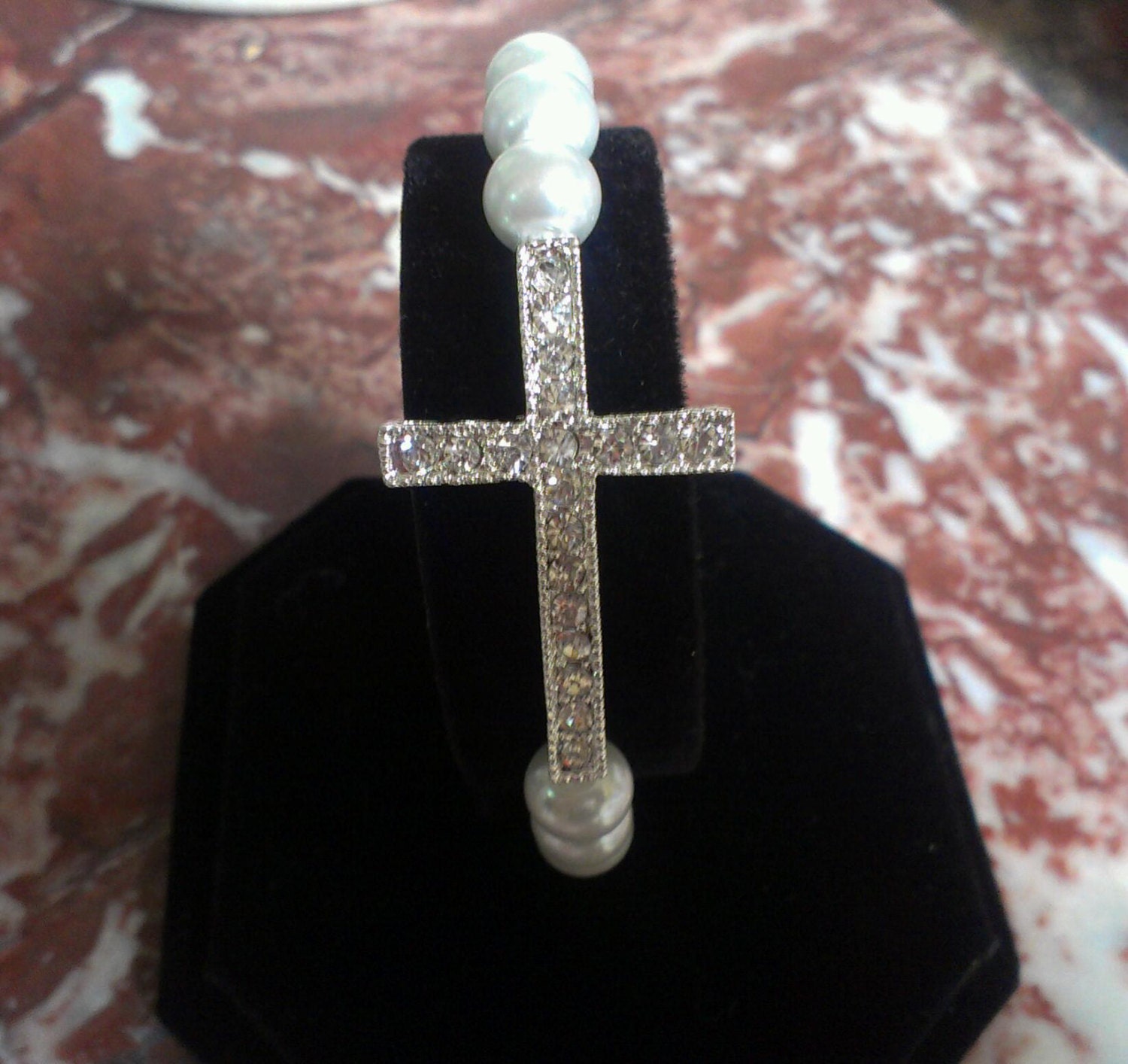 Beautiful Sparkly Cross Pearl Bracelet
