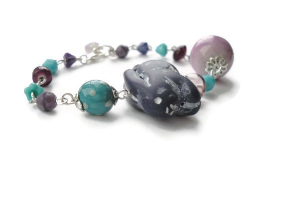 Minty bunny rabbits bracelet, polymer clay, ceramic, Czech glass