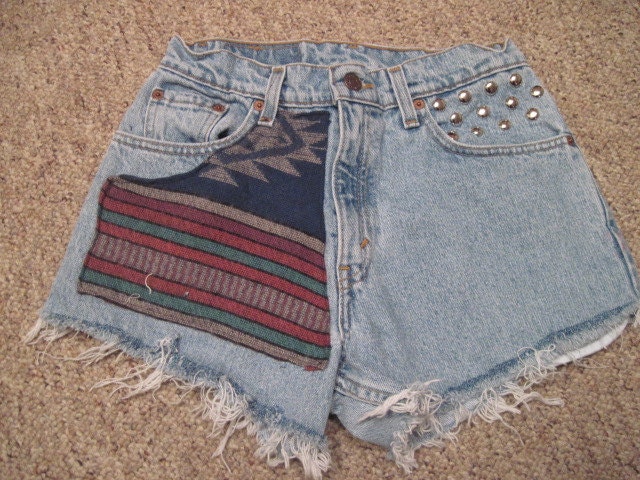 Womens LEVIS denim cut off shorts size 7 waist 28 inches frayed ripped southwestern style studs added
