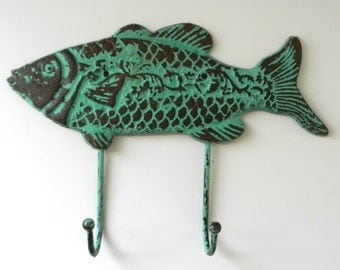 fish wall hook / metal / pantina / green / beach house / home decor