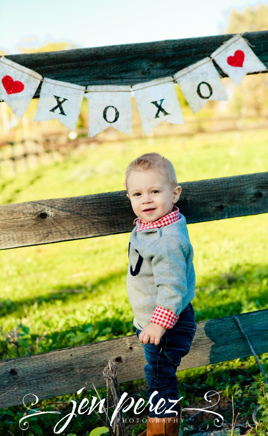 HEART burlap banner (LOVE). XOXO garland wedding and other photo prop