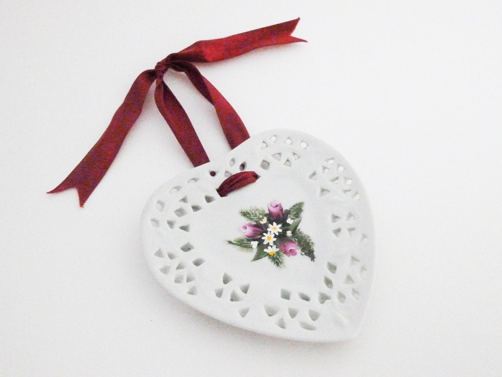 Small Hanging Heart Plate Pierced Ceramic Vintage Decorative