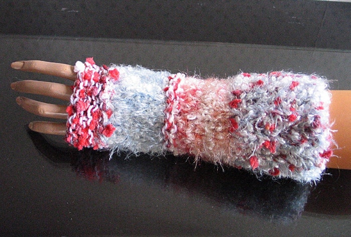 multicolored knit handmade mittens tricot fait main mitaines multicolores