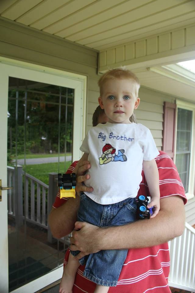 Big Brother/Sister Tee shirts and Baby Brother/Sister Onesies