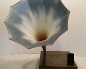 Acoustic  iPhone Speaker Dock w/ Antique Phonograph Horn