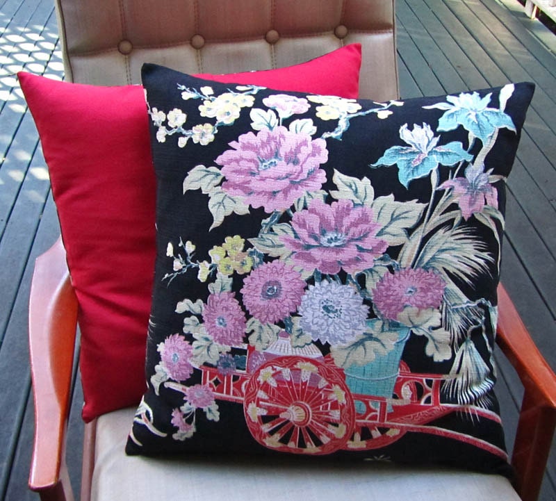 Vintage bouquet cushion cover