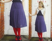 70s  - navy blue polka dot skirt / pleated skirt / blue skirt / blue and white pleated skirt (S/M)