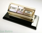 Nice Vintage Mid Century Gilt Perpetual Desk Calendar on Black Base