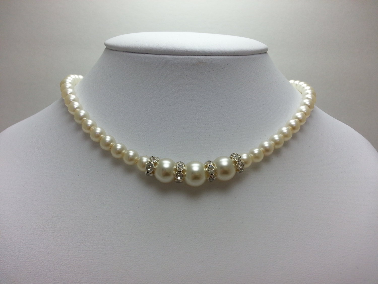 Glass Pearl and Rhinestone Choker Necklace
