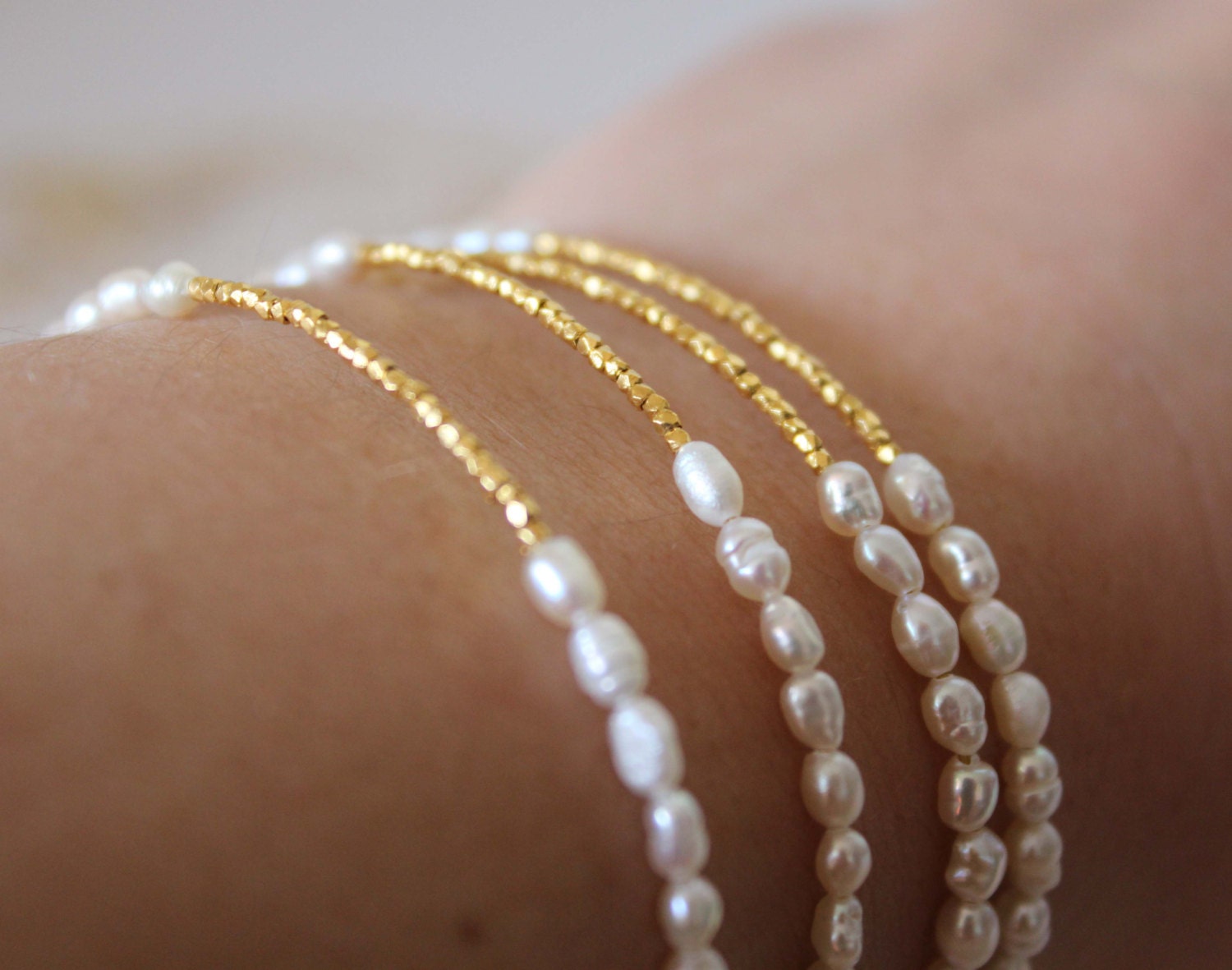 Pearl and gold Bracelet - Wedding Jewelry - Bridal Bracelet - Bridesmaid gift - Freshwater Pearl Bracelet - Minimalist Bracelet