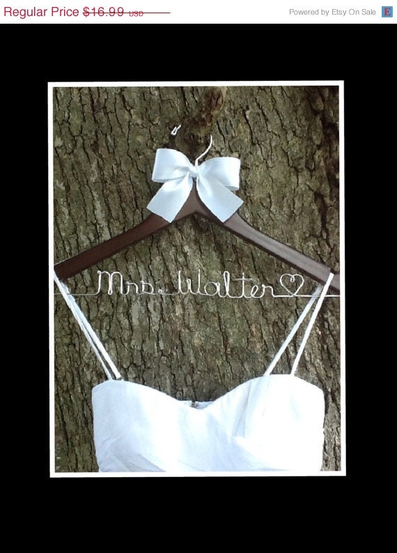 Huge Sale Sale/personalized hangers  / Bride  / Wedding Hanger /Bridal Gift / bridal party GIFTS / wire hanger / wedding hanger