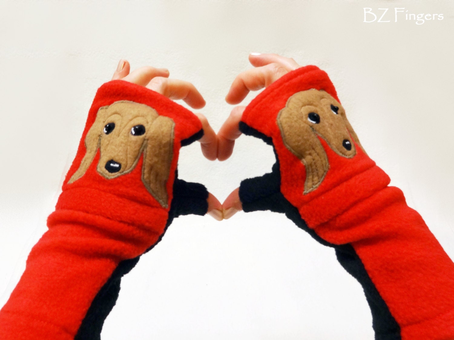 Dachshund Fingerless Gloves with Pockets for Dog Lovers.