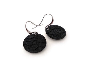 Black Textured Circle Earrings With Beautiful Whitegold Plated Earwires