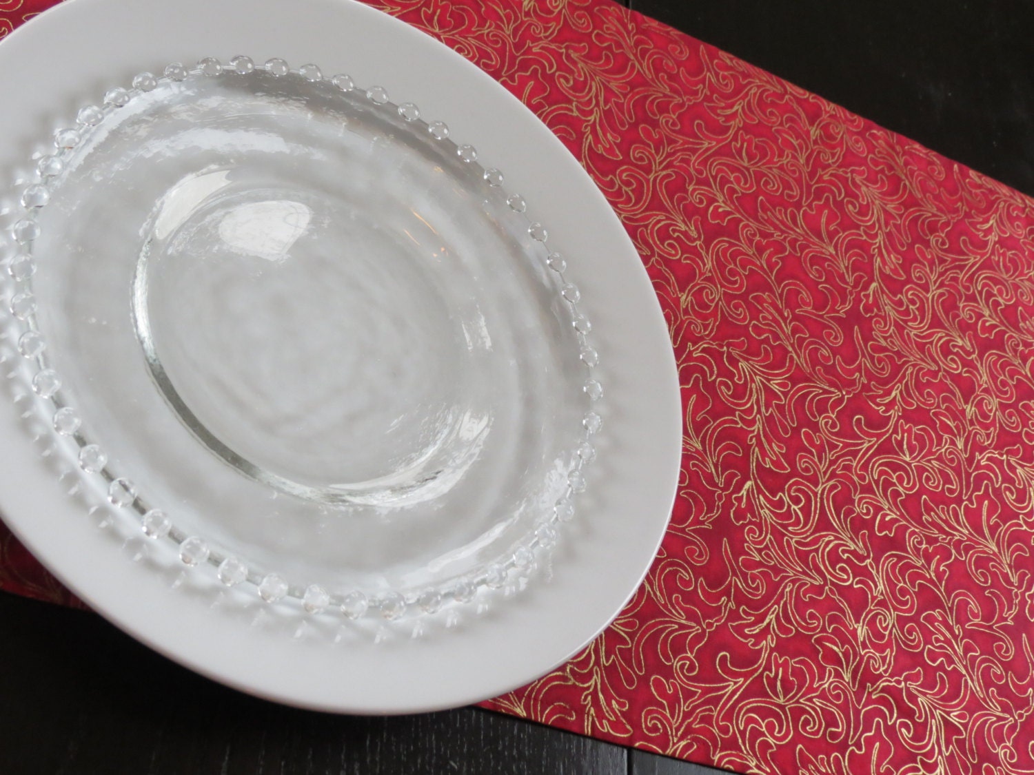 Table Runner in Red & Gold / Ready to Ship