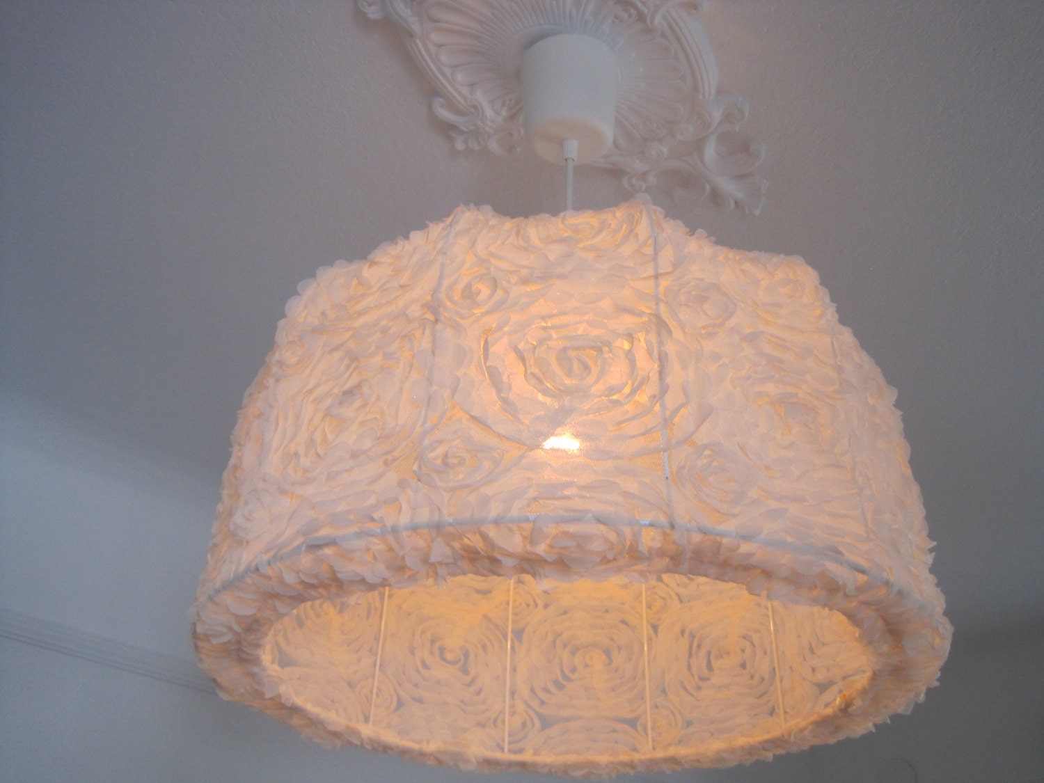 Lampshade, Pendant lamp made in shabby chic style, Roses