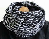 Jersey Scarf, Infinity scarf,Circle Scarf, Loop, Cowl, Snood, black patterned light gray,  geometric triangle fabric, cotton, handmade