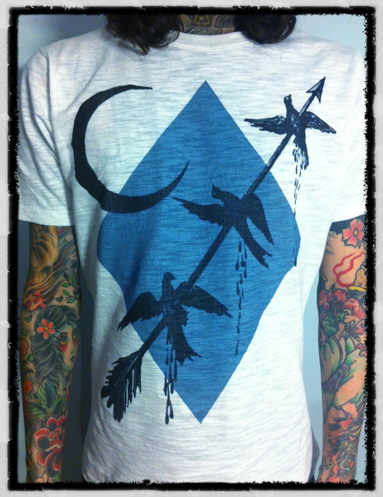 Ashley Riot "birds of prey" white T-shirt