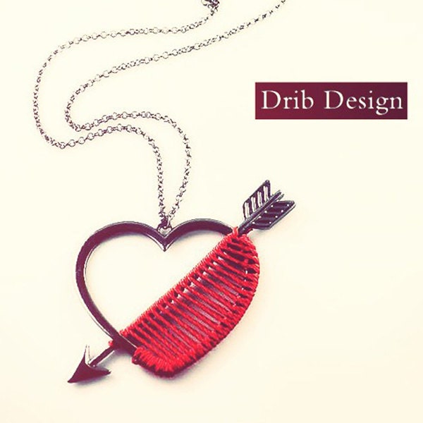 Necklace - Vintage Arrow of Love heart hand knitted charms pendant necklace black
