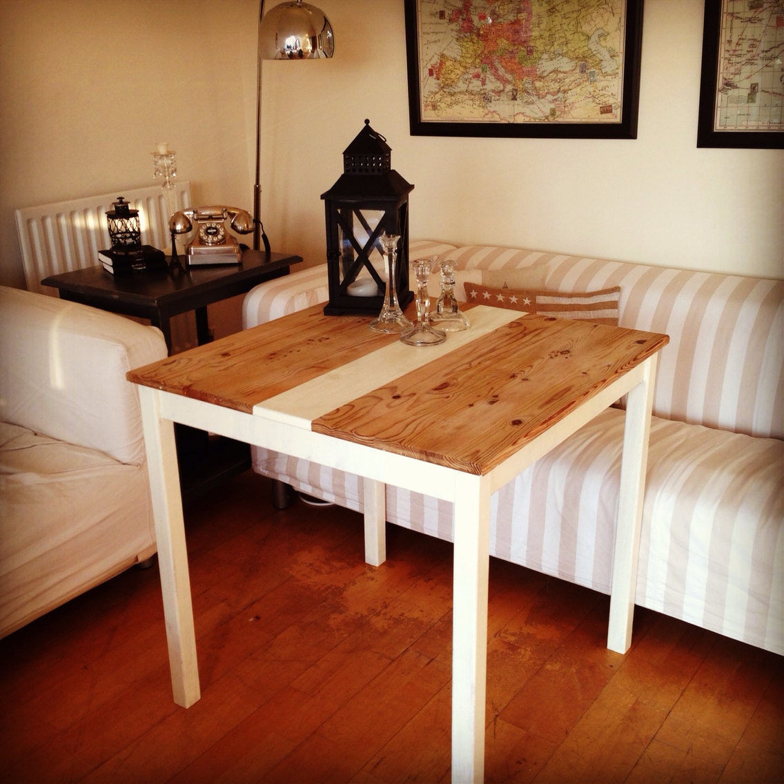 Nordic Stripe Table