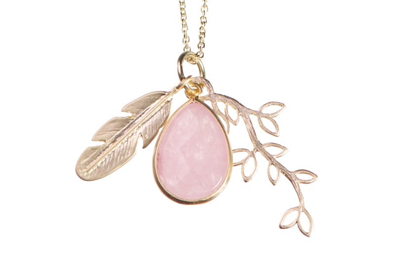 Necklace with Rose-quartz, feather and leaf pendants
