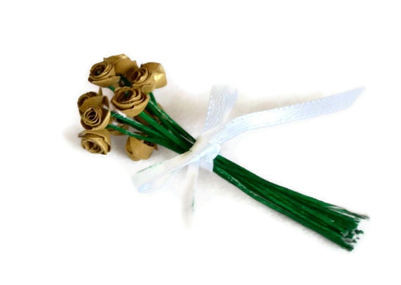 Miniture Boquet of quilled Gold 50th Anniversary Roses