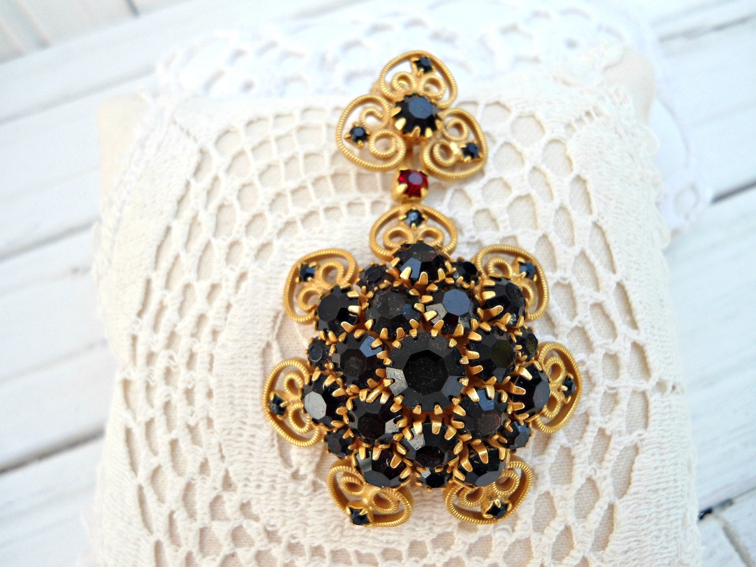Vintage Kramer Garnet Ruby Pendant - Vintage Rhinestone Pendant Necklace