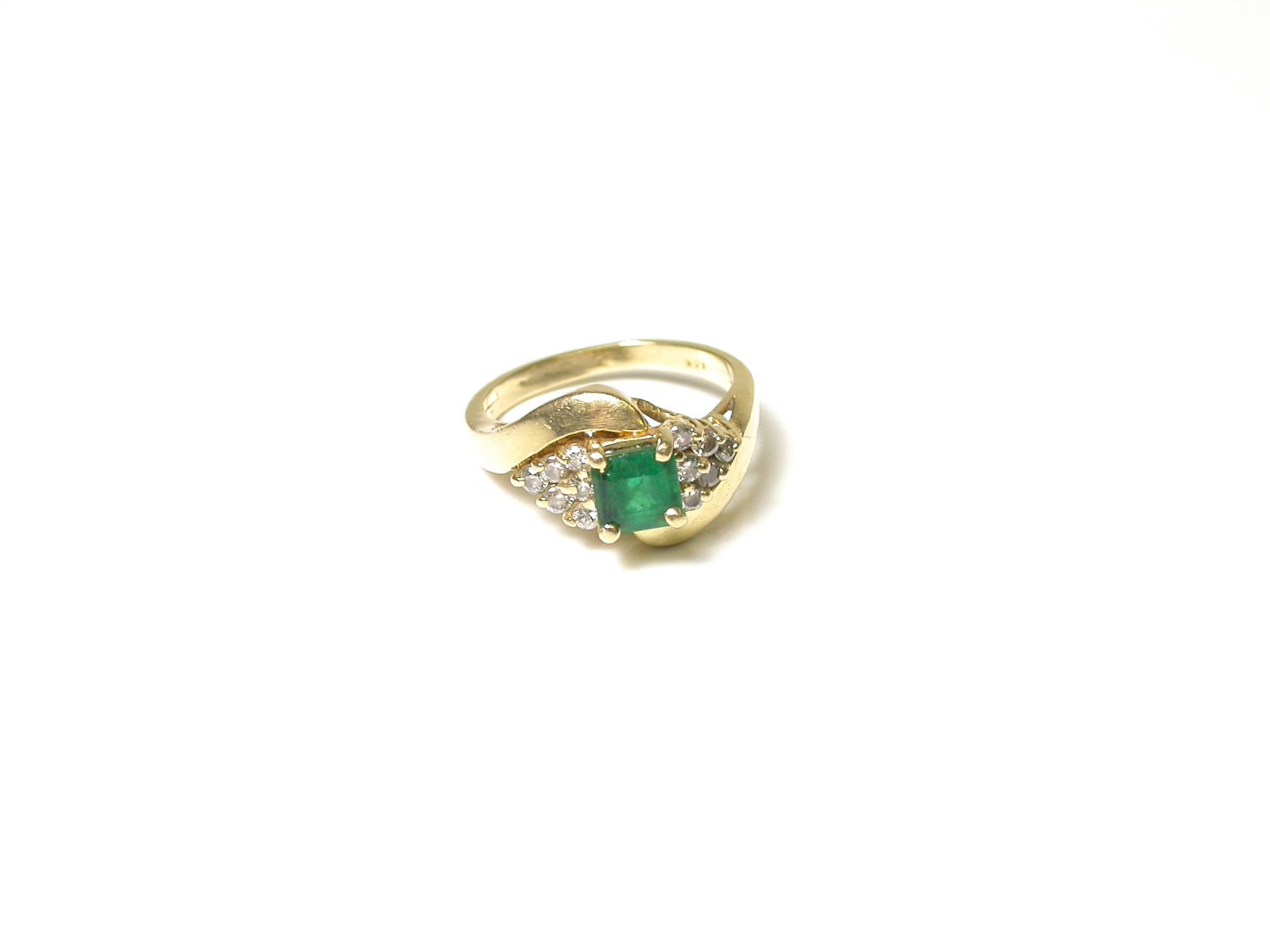 14k Yellow Gold Emerald Diamond Ring Size 6