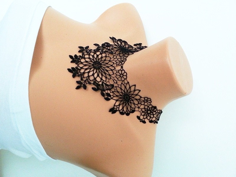 FREE SHIPPING Lux Black   Lace Necklace, Cotton Lace Applique Collar,  Bridesmaid Accessories, Woman Applique ,OOAK, Graduation accessories
