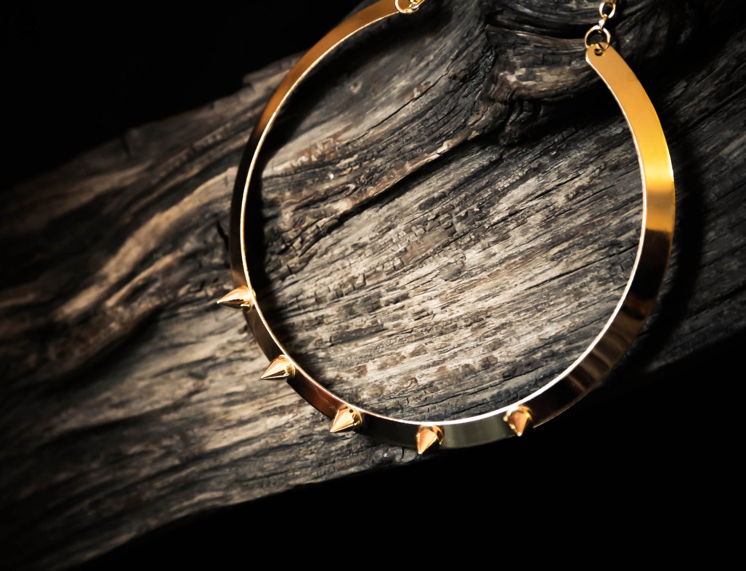 Silver or Gold Simple modern Spiked necklace choker