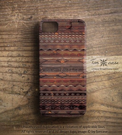 Tribal iPhone 4 case - aztec iPhone 4s case, tribal iPhone 5 case, geometric iphone 4 case, iphone 4 cover - tribal pattern on wood (c158)