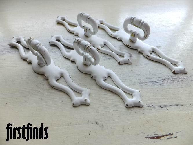 4 AVAIL Shabby Chic White Ring Knobs Vintage Distressed Hardware Pulls Back Plates Kitchen Cabinet Pull Cupboards Handles