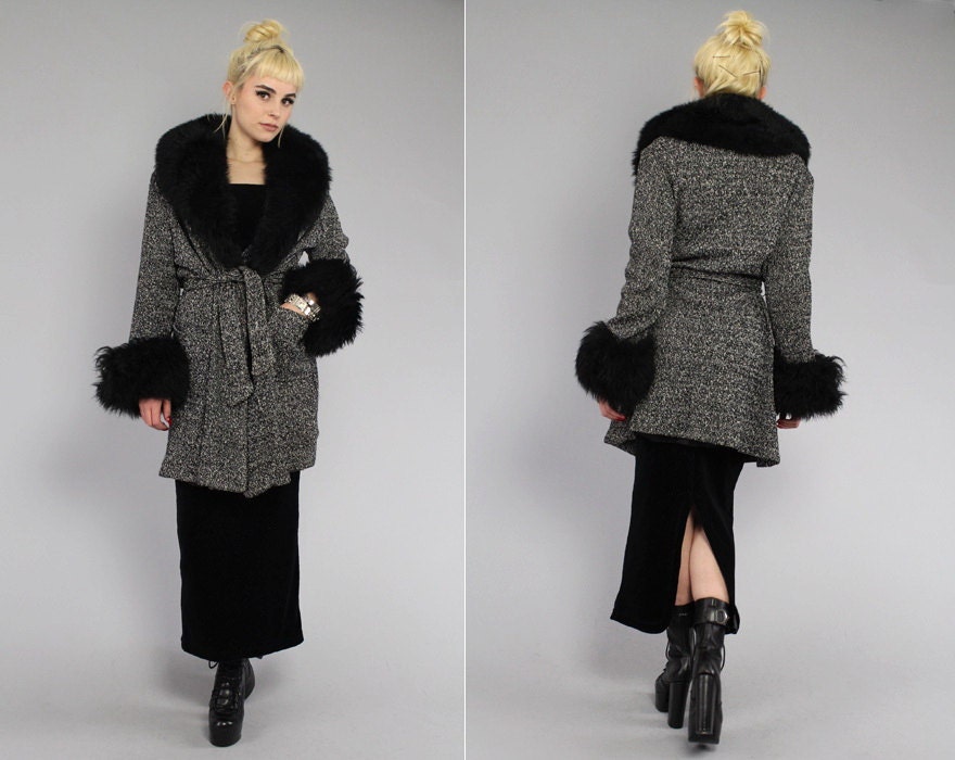 Vtg 70s b&w Chunky Knit Bohemian Sheep Lamb Fur Princess Coat