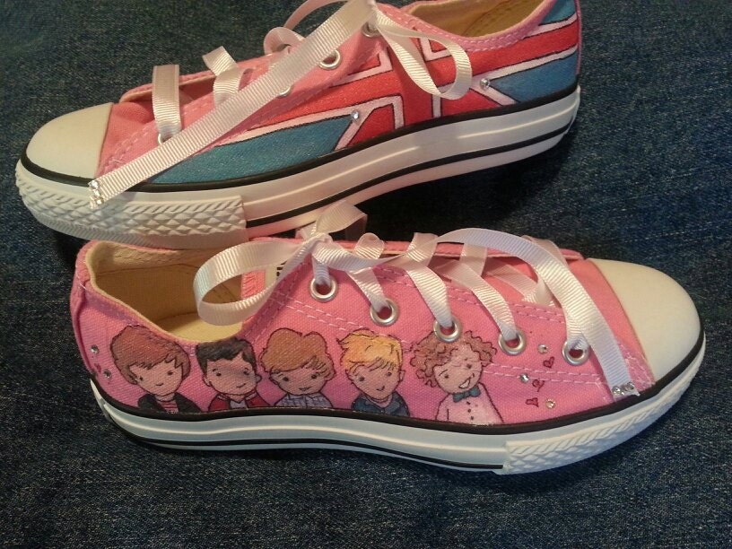Items similar to Handpainted One Direction on Converse Items similar to Handpainted One Direction on Converse