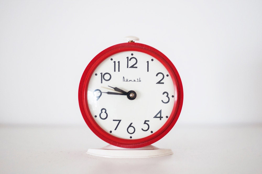 Vintage soviet mechanical alarm clock "Vitjaz" - new condition - CuteOldThings