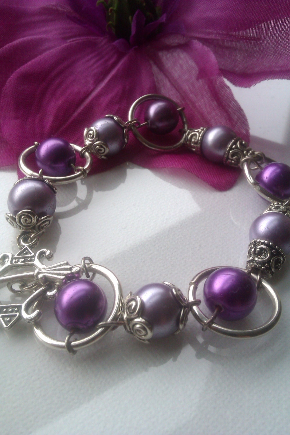 Bracelet - Purple And White Acrylic Bead With Cone Vintage Bead Cap