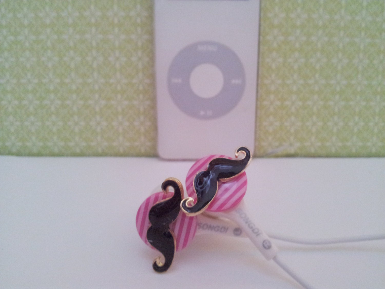 Mini  Pink striped mustache earbuds