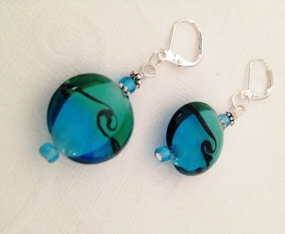 Retro Fish-eye Lampwork Earrings /Lever-back / 18mm Beads / Blue and Green - TiggiesLane