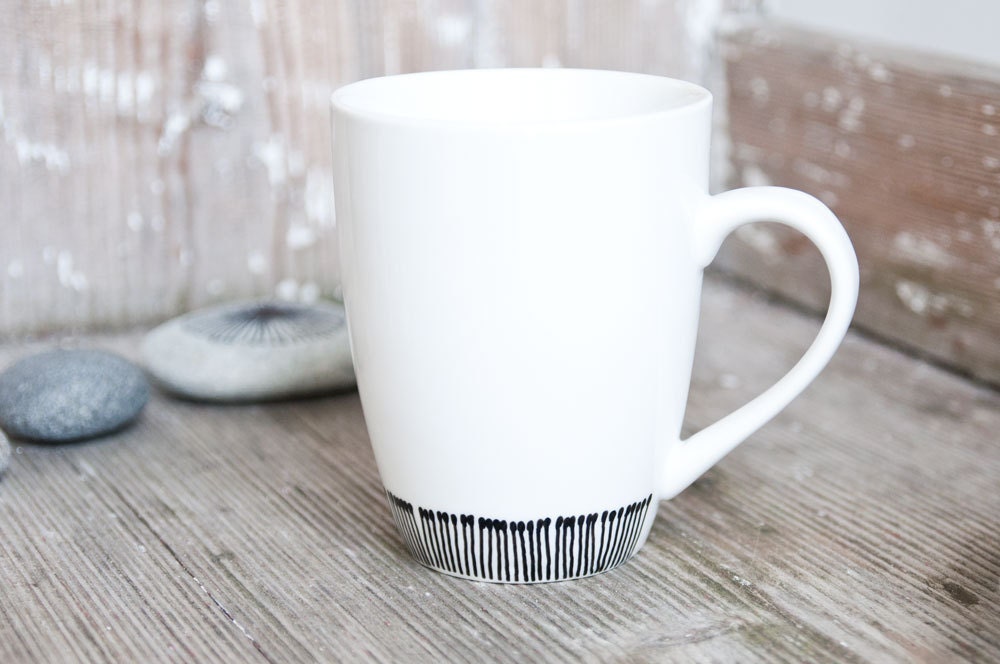 Hand-painted mug "somewhat angular", coffee or tea