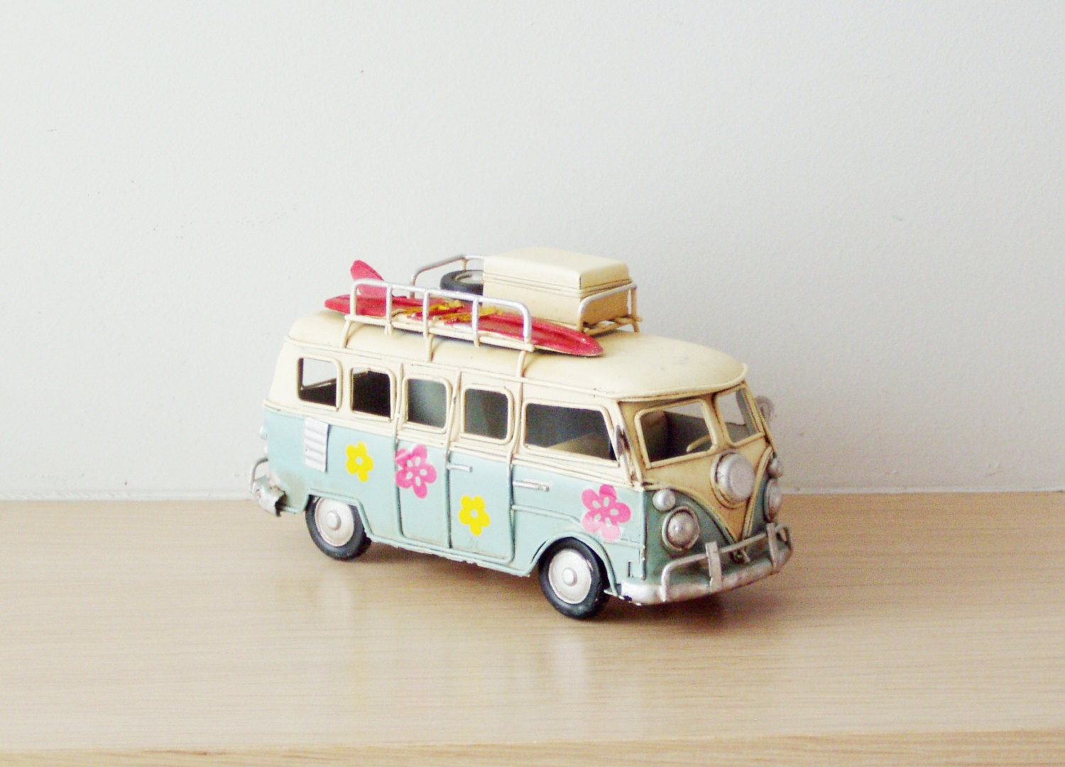 Hippie VW retro van, summer of love van miniature, retro collectible toy of a Volks Wagen hippie van in sky blue and cream with pink flowers - AkatosCollectibles