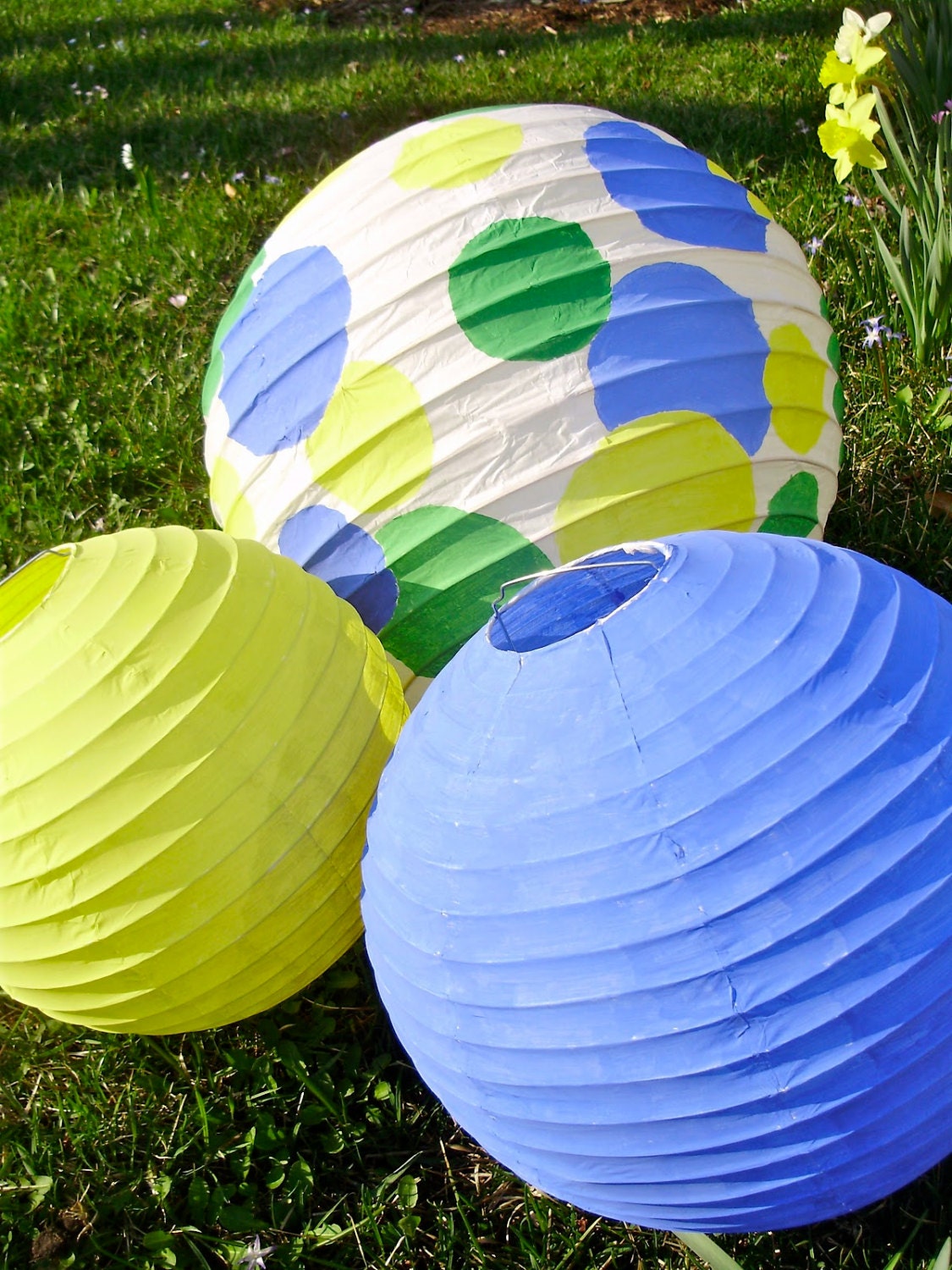 Paper Lanterns - hand painted or tissue paper shapes Il_170x135