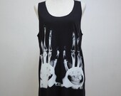 X-Ray Murderer Skull (Size M) : Handcuff & Hand Bone Tank top Tunic Unisex Shirt Vest Women Sleeveless Men Singlet Dark Gray Black T-Shirt