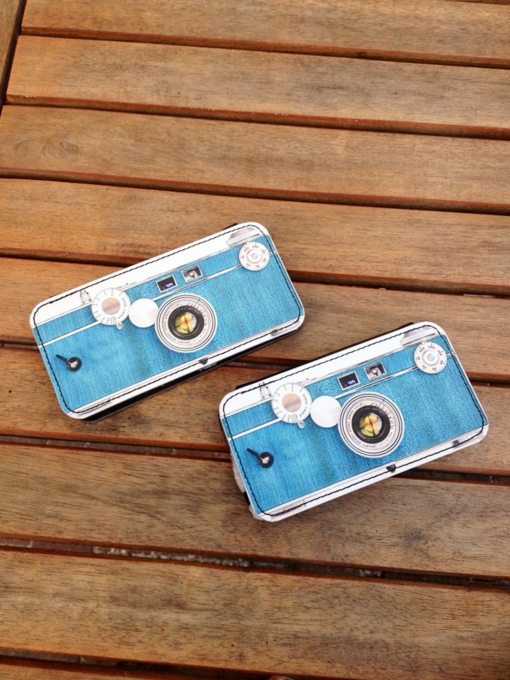 Great Personalized Gift Vintage Blue Argus Wood Grain Camera iPhone 4 Pictaleather Flip Case Custom Printed To Order