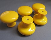 Reclaimed 5 x Plastic Yellow Drawer Knobs