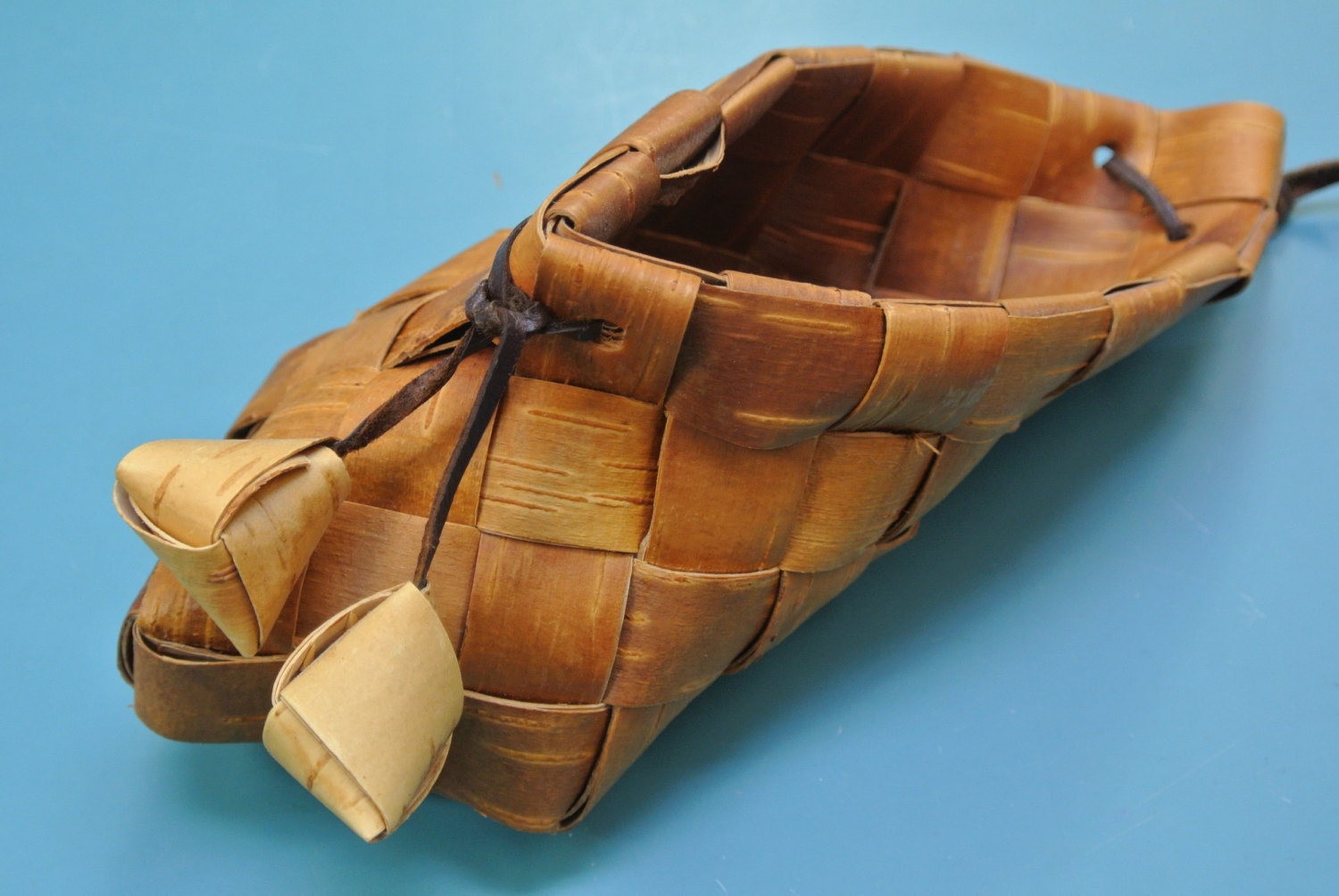 Swedish handmade vintage 1980s well done natural organic birch-bark keeping/ decoration shoe