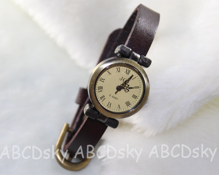 Vintage Style  Women Leather Watch