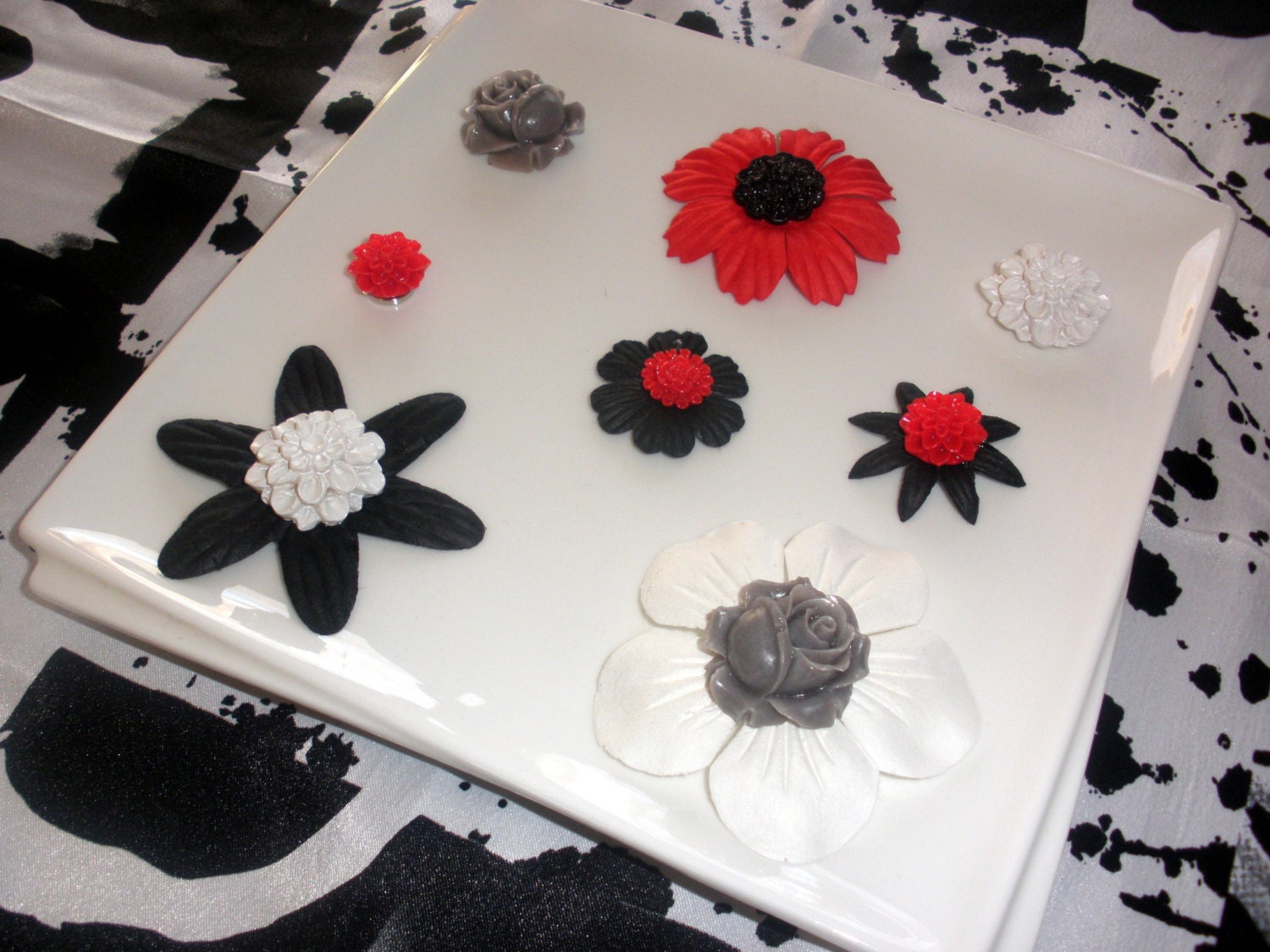 Black & White Red Gray Set of 8 Flower Magnets. Cabochons Prima Petals neo magnets Gorgeous - ChicChicChickadee