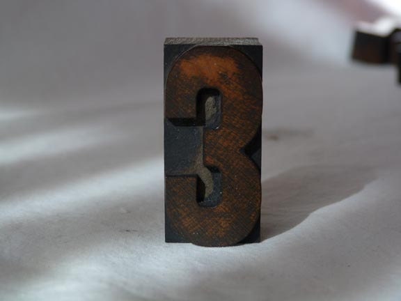 Vintage Letterpress Printers Wood Type Block Number 3
