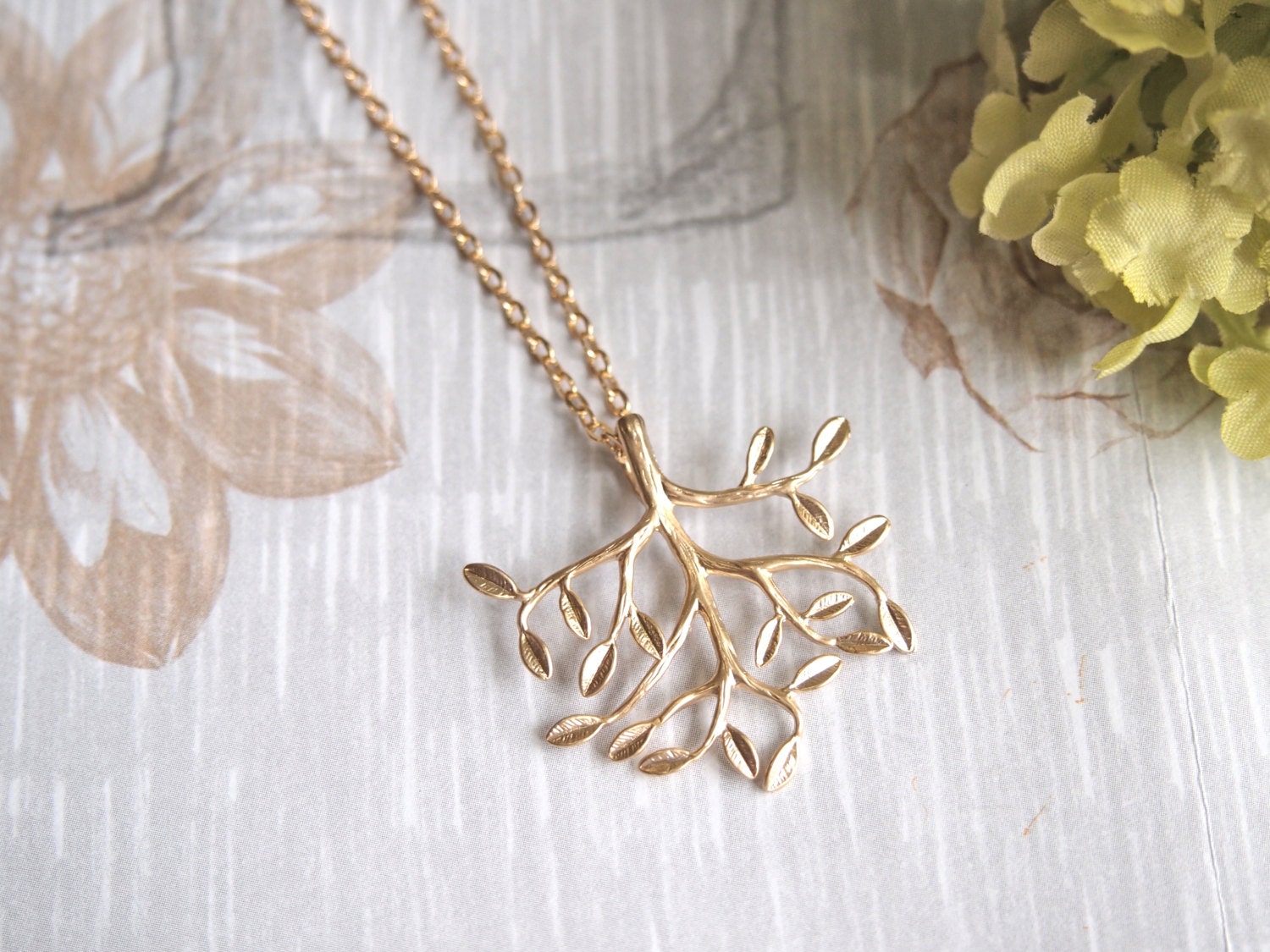 Tree of Life Pendant Necklace, Matte Gold plated tree necklace, Tree Pendant Necklace, Everyday Jewelry, Chic, Modern